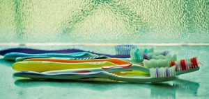 toothbrush-390870_640 by PDPics - pixabay.com